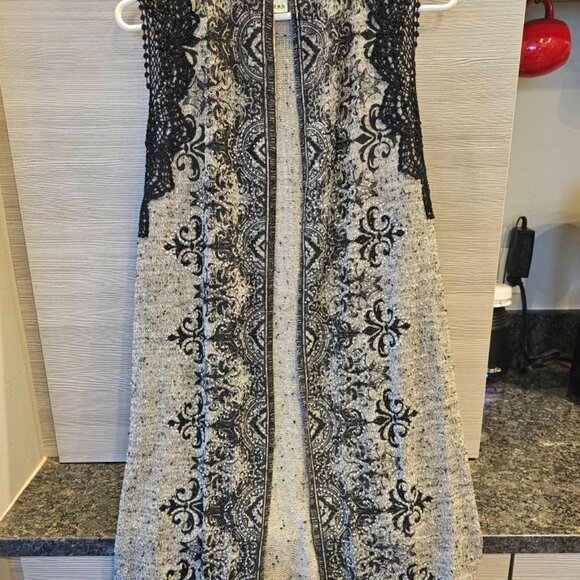 Vest - Picture 5 of 5